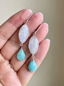 Pendientes Marquise de Plata de Ley 925 con Piedra de Luna Arcoíris Acuática y Amazonita, Blancos de Verano, 35 mm, Cierre de Palanca, Piedra de Nacimiento de Junio, Armonía - Product Image 1
