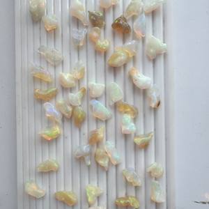 Ópalo natural de alta calidad pulido con fuego arcoíris - Product Image 5