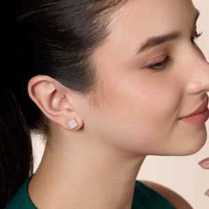 Pendientes de Plata 92.5 con Diseño Geométrico, Diamantes y Perlas, Adornados con Forma de Corazón y Flecha, Modernos, para Regalo de Boda, Compromiso o Fiesta - Product Image 4