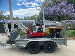 Mini et petites excavatrices utilisées de 1.5 tonnes de 13.5HP, avec l'essence de système pilote à vendre - Product Image 3