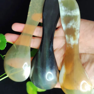 ช้อนเขาควายธรรมชาติ ทำด้วยมือและขัดเงา เหมาะสำหรับเสิร์ฟเครื่องเทศ น้ำจิ้ม หรือใช้ตกแต่งโต๊ะอาหาร คุณภาพสูง - Product Image 1