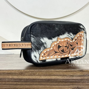 กระเป๋าเครื่องสำอางพกพาหนังวัวความจุขนาดใหญ่ - Product Image 1