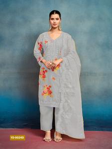 Dernière collection de costumes pour femmes Designer Readymade Indian Ethnic Wear avec des imprimés de broderie et des styles tendance - Product Image 5