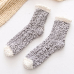 En stock Dernier design pour hommes Chaussettes en coton imprimé uni, couleur et taille personnalisées Chaussettes de sport tricotées pour hommes à prix bon marché - Product Image 2