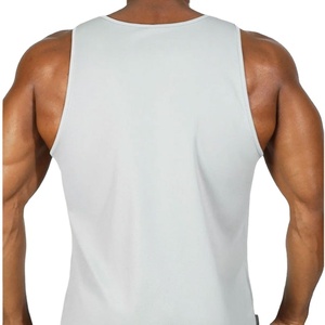 Camiseta sin mangas para hombre OEM, elástica, de poliéster y spandex, precio al por mayor, muy vendida, cuello redondo, logotipo personalizado, jersey liso, corte ajustado - Product Image 6