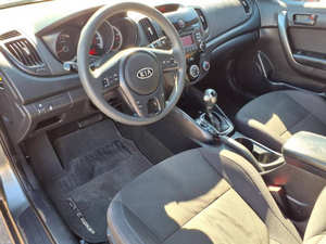 รถยนต์มือสองคุณภาพดีราคาประหยัด ปี 2012 คีอา ฟอร์เต้ คูป พวงมาลัยซ้าย - Product Image 4