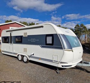 Moderna caravana ligera de acero inoxidable con suelo de madera para 4 personas, mini caravana, remolque de viaje con cocina y baño. - Product Image 4