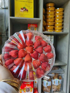 Fresas secas seleccionadas para una calidad consistente, aptas para exportación al por mayor a empresas de compras y comercio global. - Product Image 3