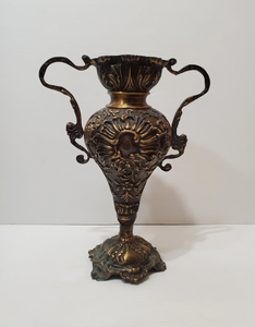 Jarrón Alto de Aluminio y Latón de Lujo Moderno, Fundido en Oro, Hecho a Mano, para Decoración del Hogar, Restaurante u Hotel - Product Image 2