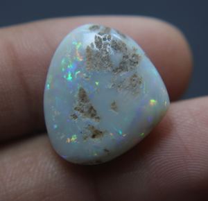 Cabochon d'opale australienne naturelle de 12.00 carats en forme de coeur d'opale australienne solide Coober Pedy Opal Cabochon de pierres précieuses en vrac - Product Image 4