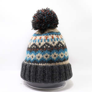 Latest Design Custom <b>Pom</b> Cuffed Pompom Wool <b>Hats</b> With Custom Logo Skiing Knit <b>Hat</b> Slouchy Beanie <b>Hat</b> - Product Image 3