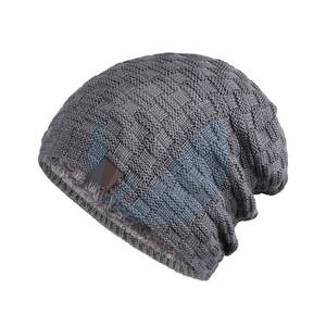 Gorro de Punto Personalizable con Bordado a Mano para Adultos, Material Duradero, Superventas, Fabricación en Pakistán, Último Diseño - Product Image 2
