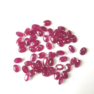Pierres précieuses en rubis rouge naturel de forme ovale de 4x6 mm, facettées, calibrées, chauffées, rubis de Birmanie, fabrication de bijoux, prix de gros, Vivaaz - Product Image 2