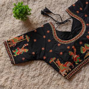 Baraat mariage Doli Readymade cousu belle broderie travail blouse demi-manches mariée fête vêtements soie Saree correspondant dori - Product Image 1