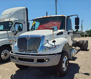 Camion de remorquage à plateau basculant DuraStar 4300 à essieu simple, modèle 2018, prêt à être expédié, à vendre - Product Image 1