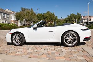 2023 911 Carrera Cabriolet ไมล์น้อย เครื่องยนต์สมบูรณ์ ระบบเกียร์ดี หลังคาซันรูฟแบบพาโนรามา ไฟหน้า LED พร้อมส่ง - Product Image 3