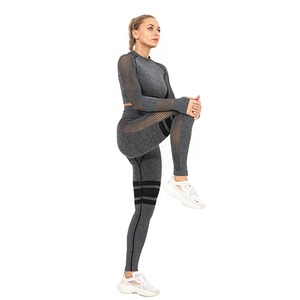 Ensemble de sport personnalisé pour femme : Soutien-gorge de sport dos croisé et ensemble de yoga en nylon/coton, séchage rapide, respirant, écologique, haute qualité pour l'entraînement - Product Image 5