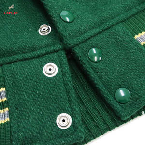 Veste d'hiver de style universitaire, doublure intérieure douce, col montant, logo sur le devant, écologique, légère, design confortable, élégante, à porter au quotidien - Product Image 6