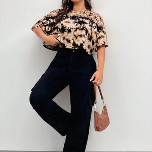 T-shirts en coton tie-dye OEM pour femmes impression personnalisée de tissu respirant d'été avec logo et options de marque privée - Product Image 2