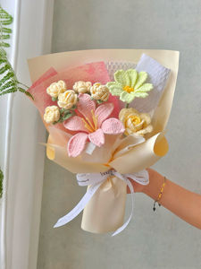 Bouquet Mixte Tricoté à la Main, Finition Artisanale, Cadeau de Remise de Diplôme pour la Saint-Valentin, Fleurs au Crochet en Gros pour l'Exportation, pour Déc. - Product Image 5
