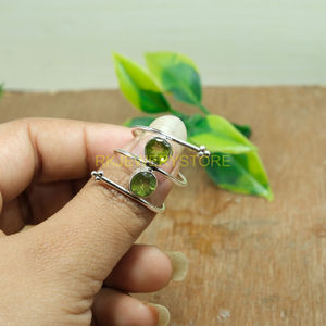 แหวนเพอริดอทสีเขียวคุณภาพสูง แหวนเงินแท้ 925 แหวนสเตทเมนท์ แหวนดีไซน์แฮนด์เมด แหวนพลอย แหวนเครื่องประดับเพอริดอท ของขวัญ - Product Image 6