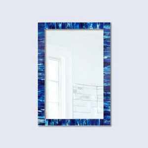 Espejo de pared con incrustaciones de resina de diseñador Premium, pieza de lujo hecha a mano única para hogares y espacios comerciales - Product Image 1