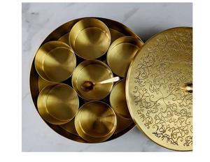 ที่ใส่เครื่องเทศและสมุนไพรทองเหลืองกล่องเครื่องเทศโลหะพร้อมที่ใส่ของ dabba - Product Image 3