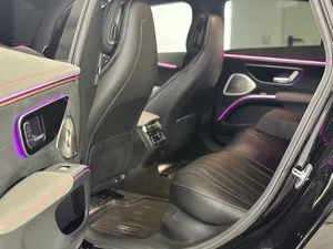 2021 M B EOS 580 Lithium Battery 110kWh Double Drive Motor AWD Leather Seats 6-Seater Rear <b>Camera</b> <b>Panoramic</b> Sunroof HATCHBACK - Product Image 2