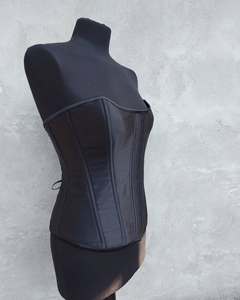 ผ้าซาตินรัดตัวและหน้าอกกลางสีดำแบบปรับได้100% ลูกไม้คุณภาพระดับพรีเมียมดีไซน์ไม่เหมือนใคร - Product Image 6