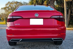 Volkswagen Jetta R-Line 2021 Económico con Volante a la Izquierda/Derecha - Product Image 2