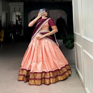 Último diseñador hermoso traje de alta demanda Zari Chex Lehenga Choli & Dupatta con Chex con Zari tejido Trabajo Mujer moda - Product Image 1