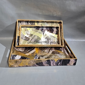 Bandeja de Madera de Acacia Hecha a Mano al por Mayor con Diseño Divertido de Cascanueces y Bordes de Madera Elegantes para un Estilo Moderno en el Hogar - Product Image 5