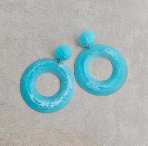 Pendientes de Aro de Resina Azul Claro con Remolino, Circulares, Gruesos y Atrevidos, con Turquesa, para Fiestas, Bodas y Eventos, para Chicas, al Mejor Precio - Product Image 1