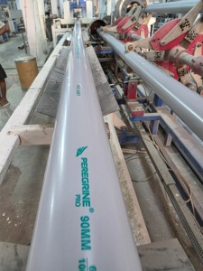 Fabricant de gros de tuyaux haute pression durables en PVC pour le drainage agricole et les systèmes de plomberie d'infrastructure - Product Image 2