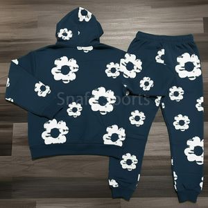 Ensemble de survêtement tendance pour homme avec imprimé en relief, comprenant un sweat à capuche et un pantalon de jogging, survêtement en denim déchiré avec imprimé en relief pour homme à prix avantageux - Product Image 2