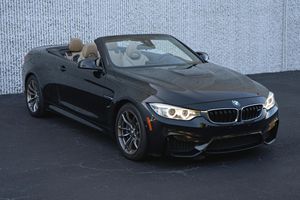 BMW M4 Cabriolet 2015 d'occasion en bon état, moteur 6 cylindres biturbo, pack Executive, toit rigide rétractable - Product Image 2