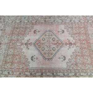 Alfombra Turca Vintage de Lana 4.3x6.3 pies, Diseño Azul Marroquí con Parches, Base de Látex Ecológica - Product Image 5