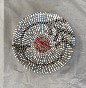 Handwoven seagrass decorative hanging <b>plate</b> for interior wall styling reflecting authentic craftsmanship from Vietnam - Product Image 5