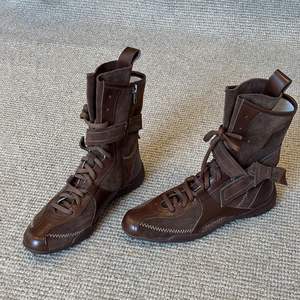 Bottines élégantes pour femmes à talon carré, en cuir, avec fermeture éclair à la cheville, décontractées, confortables, plates, chaussures en cuir pour femmes - Product Image 1