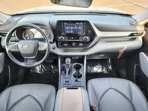 Highlander XLE AWD 2024, Motor de Aspiración Natural, Volante a la Derecha, Asientos de Cuero, Bajo Kilometraje, SUV Automático, Techo Solar Panorámico - Product Image 5