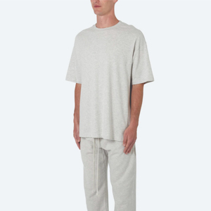 T-shirt à col rond pour homme personnalisable 100% coton coupe ajustée haut décontracté à manches courtes avec prix de gros et emballage personnalisé - Product Image 2