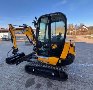 รถขุดตีนตะขาบ JCB Compact 3 ตัน รุ่น 8029CTS รถขุดขนาดเล็กแบบมีห้องโดยสาร ระบบไฮดรอลิก สำหรับงานก่อสร้างในฟาร์ม - Product Image 1
