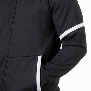 Streetwear personnalisé simple Survêtement pour hommes Ensemble 2 pièces de haute qualité Ensembles de survêtements coupe-vent surdimensionnés légers - Product Image 5