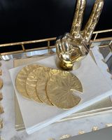 Ensemble de sous-verres en laiton doré Sous-verres de luxe en métal fabriqué à la main avec support Sous-verres de table polis pour la maison Bar Salle à manger