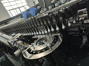 Máquina de soplado de botellas de PET grande automática 2000-4000 BPH personalizable OEM y ODM grado DIY para la fabricación de botellas de agua y aceite - Product Image 4