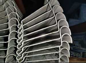 Cán nóng 12x4 inch màn trập thép hoàn thành sắt cho cửa nhà để xe sử dụng sản phẩm kim loại thân thiện với nhà xuất khẩu - Product Image 2