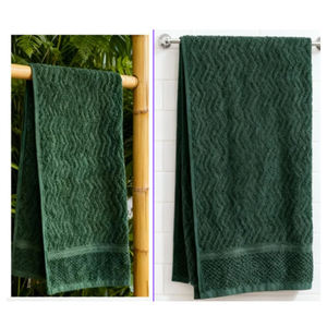 Serviettes de bain en polycoton avec finition lavée et face jacquard, qualité assurée, design attrayant, quantité de gros disponible - Product Image 1