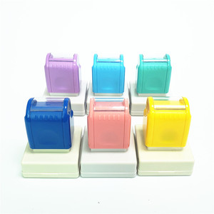 Ventas calientes Durable 28*33mm Rectangular Flash Sello Nombre Sello <span class=keywords><strong>de</strong></span> <span class=keywords><strong>goma</strong></span> - Product Image 1