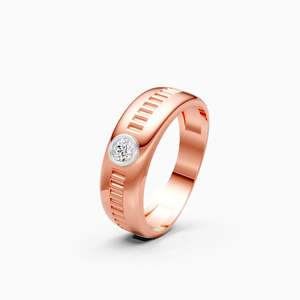 Anillo de compromiso solitario con diamante cultivado en laboratorio de 0.11 quilates, corte redondo, en oro amarillo, blanco y rosa de 9 quilates. - Product Image 1