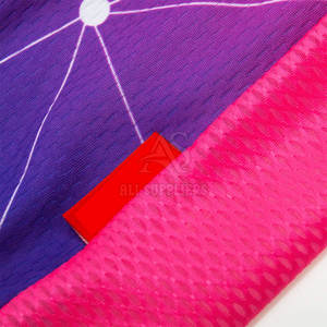 Uniforme d'équipe cycliste unique fabriqué en usine, uniformes de cyclisme imprimés par sublimation personnalisée pour hommes - Product Image 4